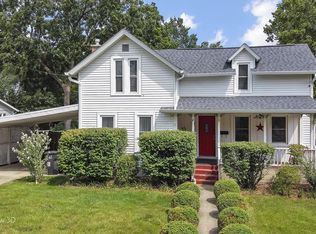 604 N Van Buren St, Batavia, IL 60510