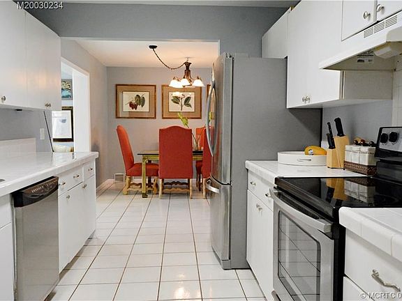 4th image of 1748 SW 31st Ter