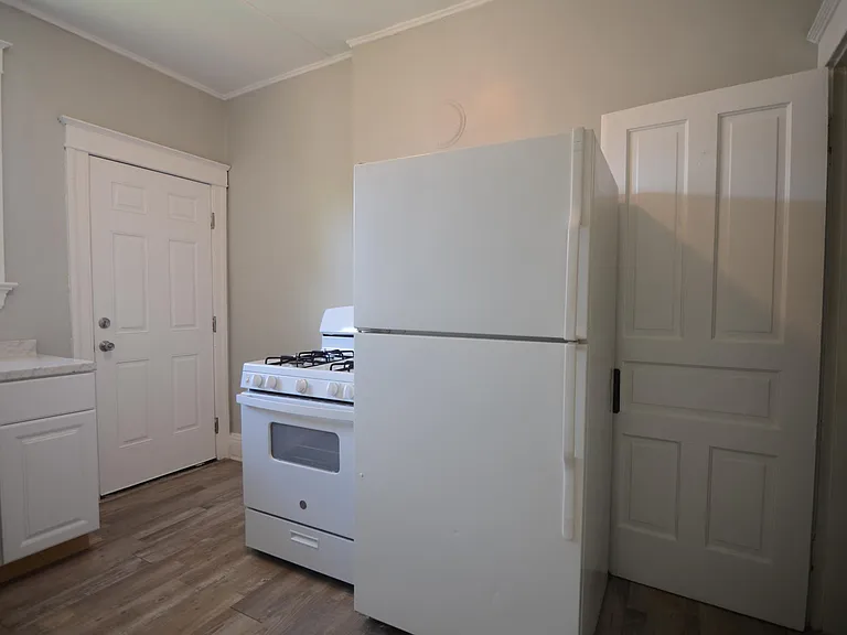 3450 Ruther Ave — Photo 8