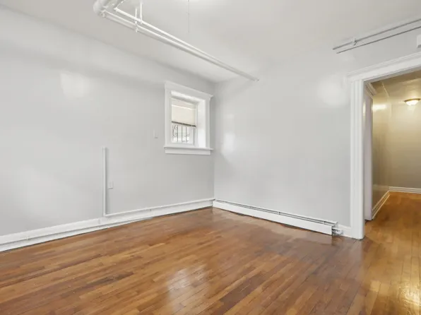 162 Fairview Avenue image 14 of 24