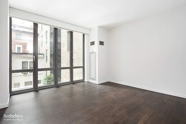 Sold by Sotheby's International Realty | media 19