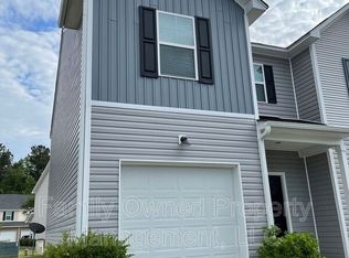 540 Truman Dr, Goose Creek, SC 29445