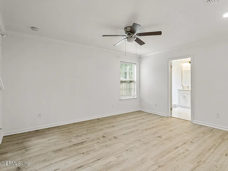 8621 Goodbys Trace Dr — Photo 23