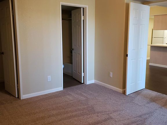 5th image of 3331 Landon Dr W APT 147