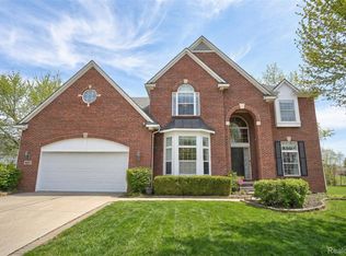 4337 Meadowbrook Ct, Grand Blanc, MI 48439