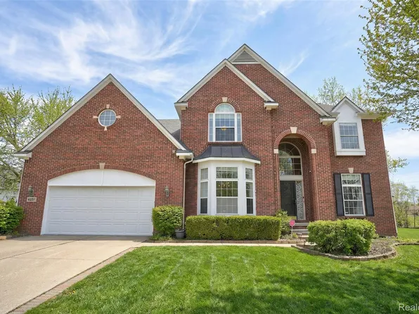4337 Meadowbrook Ct, Grand Blanc, MI 48439