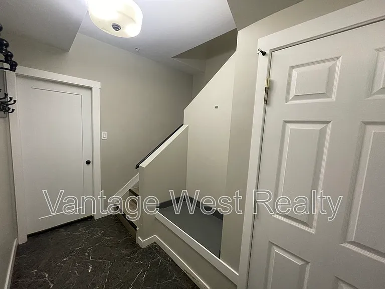 3906 Dryden Rd — Photo 5
