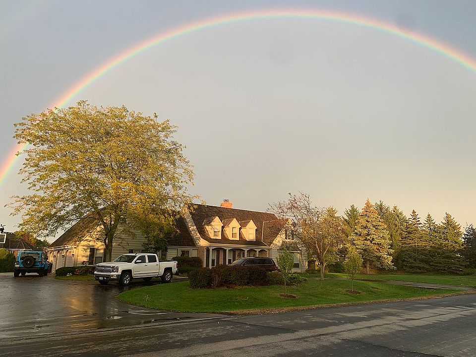 1st image of 136 E Beechwood Dr