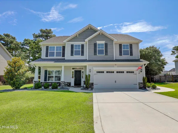 313 Red Cedar Drive, Sneads Ferry, NC 28460