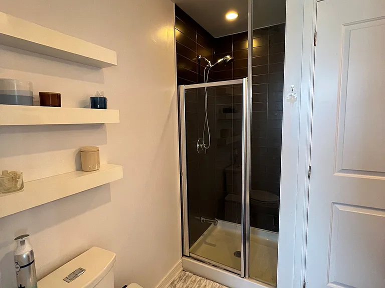 9205 Yonge St #1611 — Photo 10