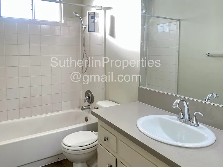 5649 N Myrtle Ave — Photo 12