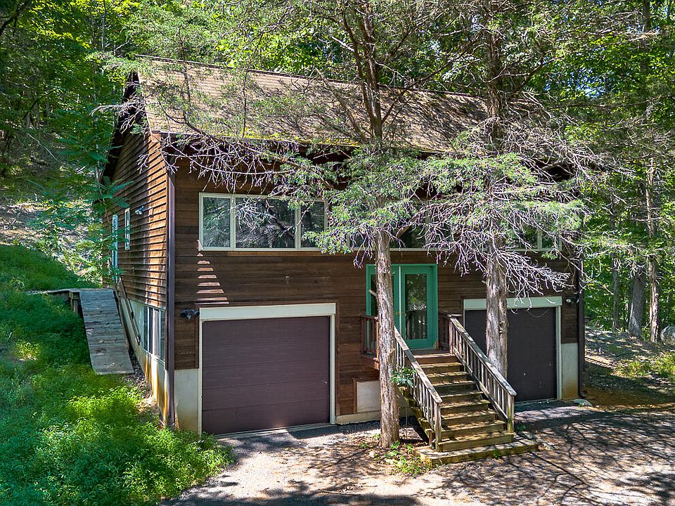 1st image of 448 Hollow Ln