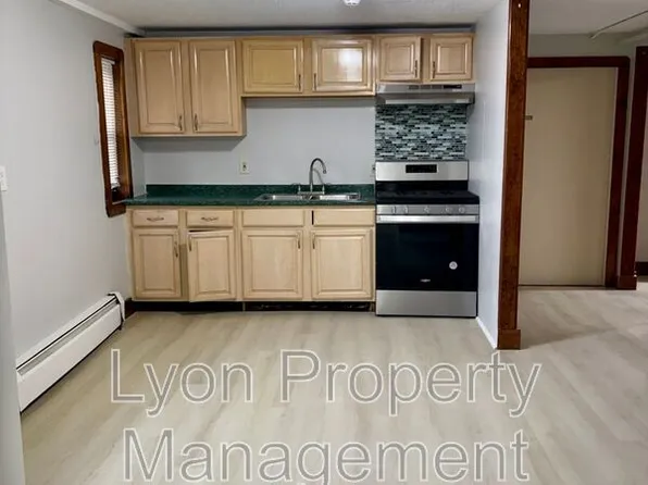 262 Illinois St, Central Falls, RI
