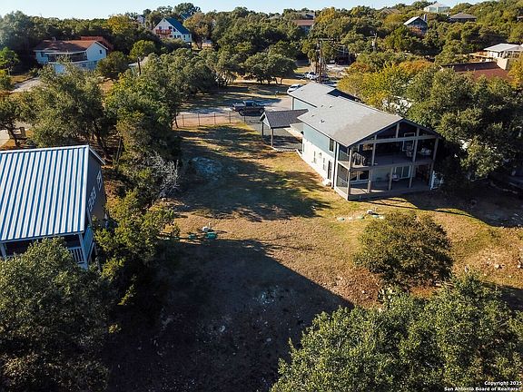 5th image of 864 Lakebreeze Dr LOT 2369