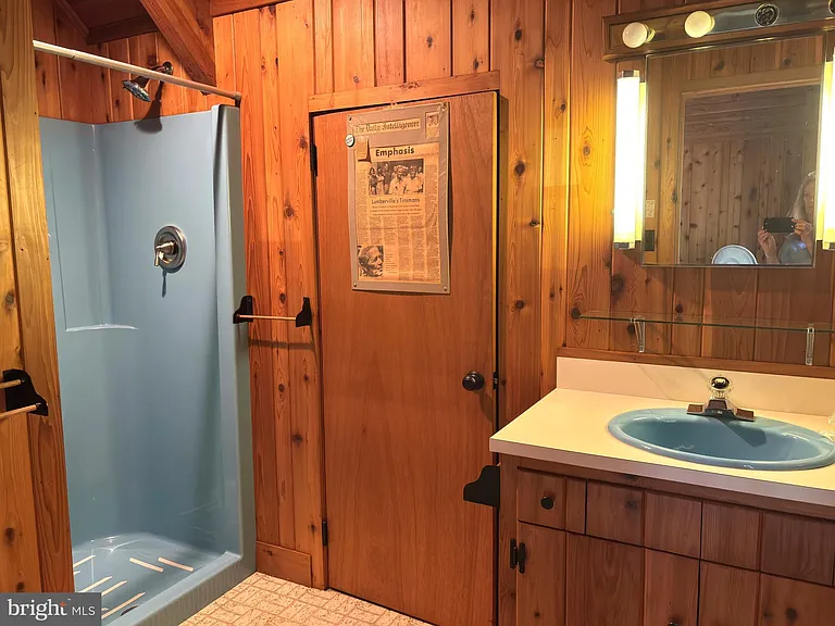 6489 Old Carversville Rd — Photo 21