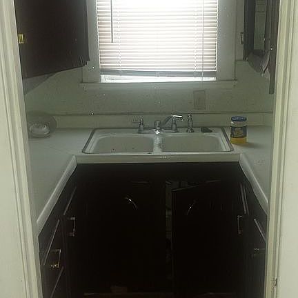 2nd image of 11305 Cotes Ave