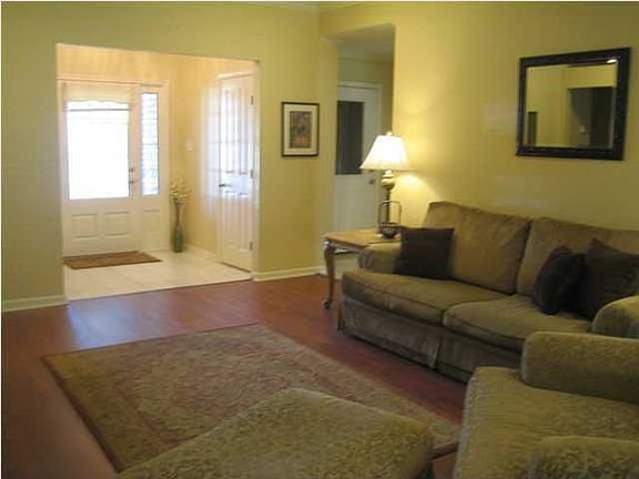 5th image of 120 Queensford Way