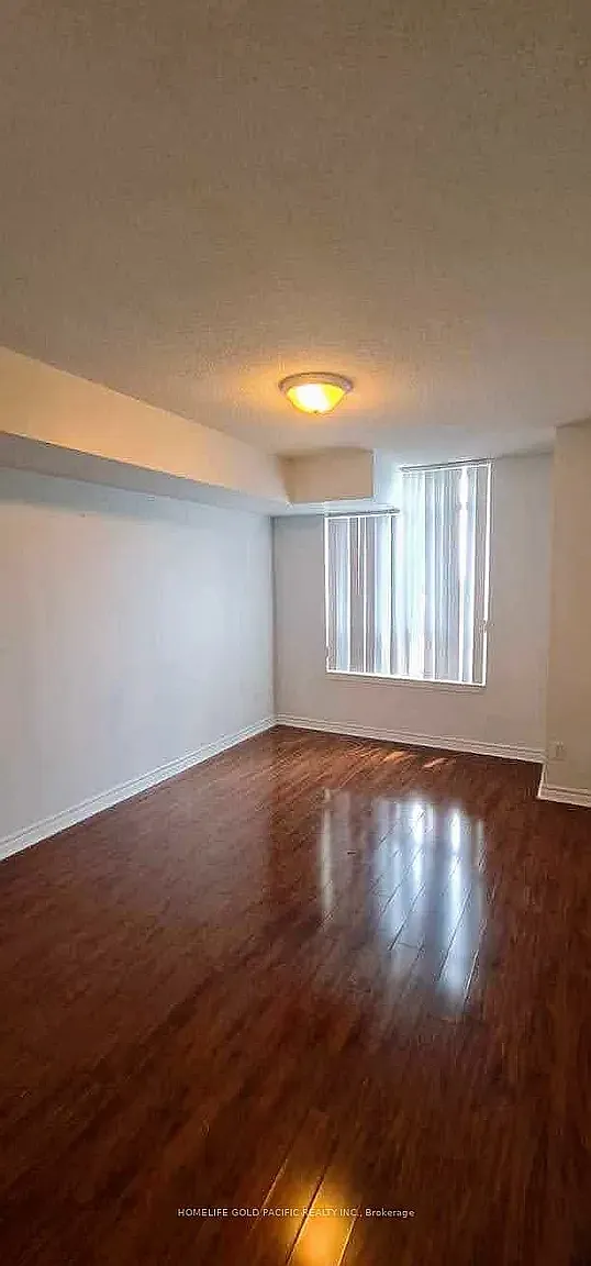 Building Photo - 2 Rean Dr #909