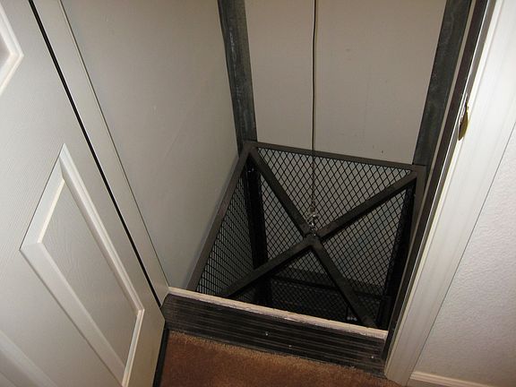 Yes, its an Elevator!