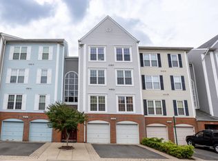 279 S Pickett St APT 301, Alexandria, VA 22304