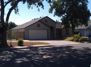 221 N Linwood St, Visalia, CA