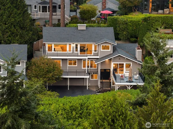 9226 25th Avenue NW, Seattle, WA 98117