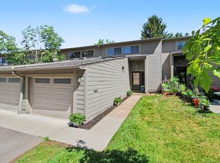 731 Skynob Dr, Ann Arbor, MI 48105