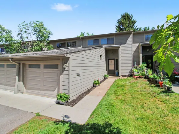 731 Skynob Dr, Ann Arbor, MI 48105
