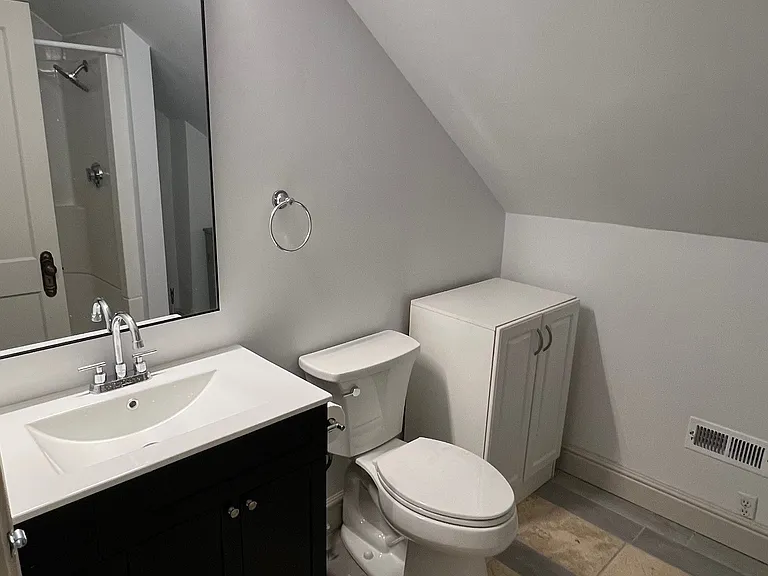 Recently renovated 3rd floor shared bathroom.