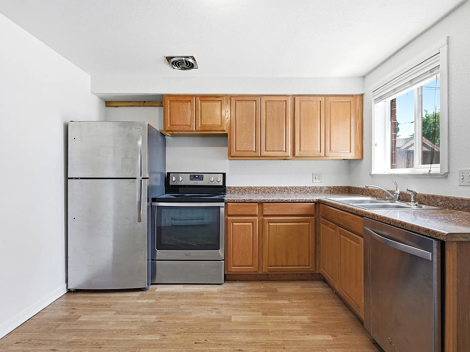 West 72nd Avenue, 4330 - 1 — Photo 3