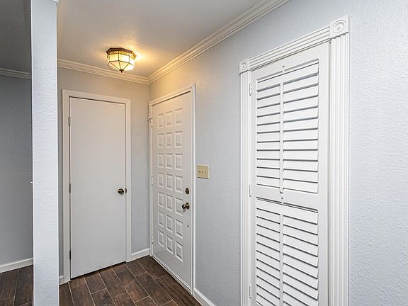 4th image of 101 W Del Mar Blvd Unit 6A