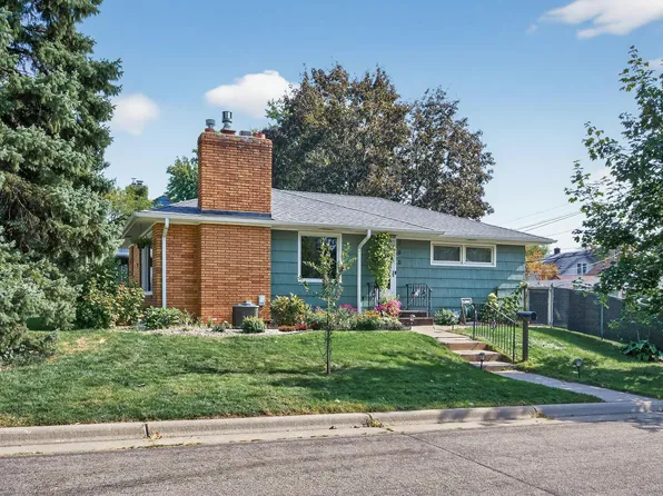 760 Wheelock Pkwy E, Saint Paul, MN 55106