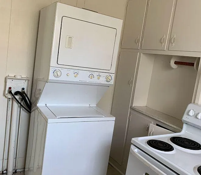 219 E Taylor St #A — Photo 7