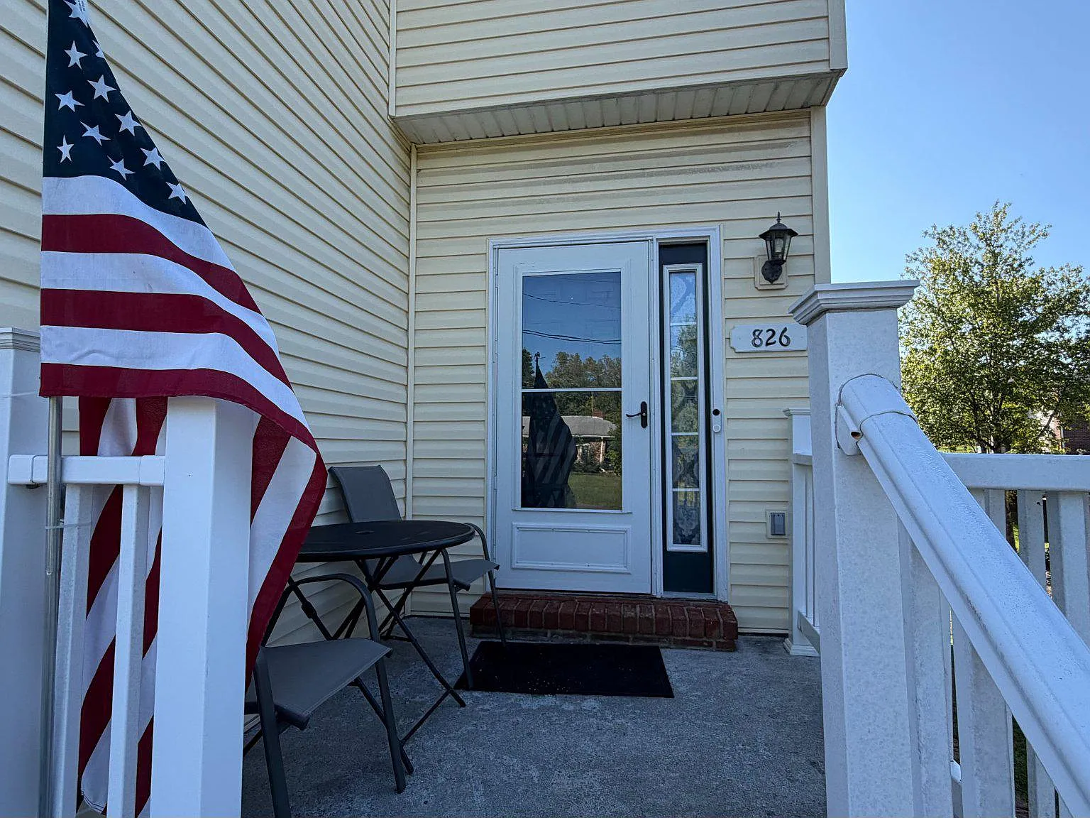 3 bed, 2.5 bath, 1617 sqft, $2,095 — Photo 3