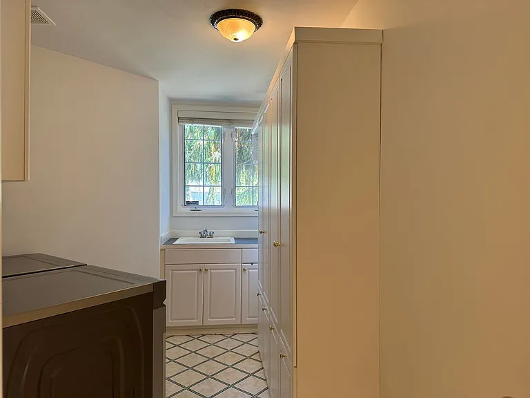 27171 SE 25th Pl — Photo 35