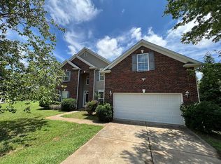16734 Winston Oaks Ct, Charlotte, NC 28213
