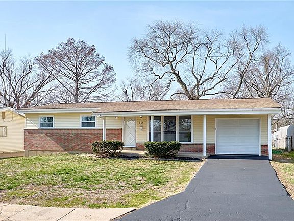 2nd image of 714 Lynn Haven Ln