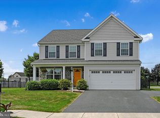 622 Rose Petal Ln, Mount Joy, PA 17552