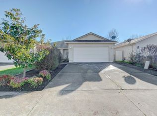 417 Crystal Dr, Eagle Pt, OR 97524