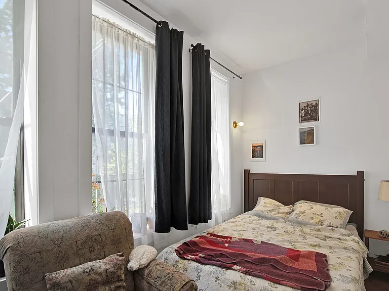 382 Quincy St #3 — Photo 7