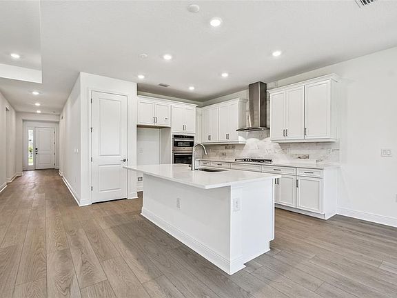 4th image of 7574 Seahawk Ave