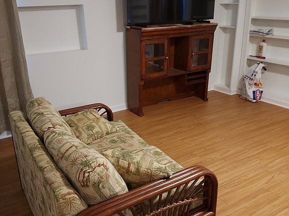 4th image of 6650 Harlow Blvd Unit 2