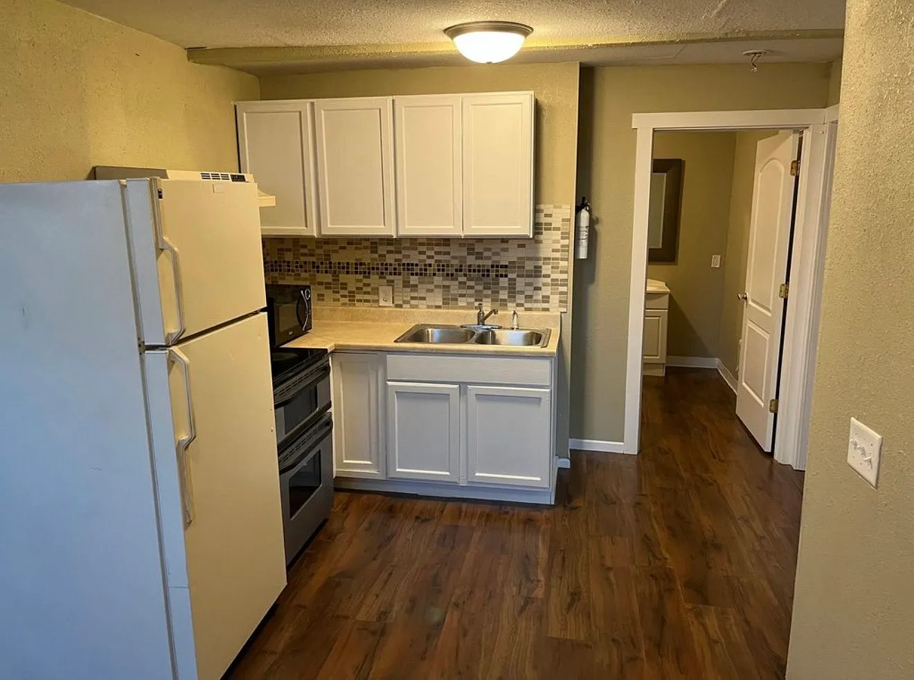 2 bed, 650 sqft, $1,045 — Photo 3