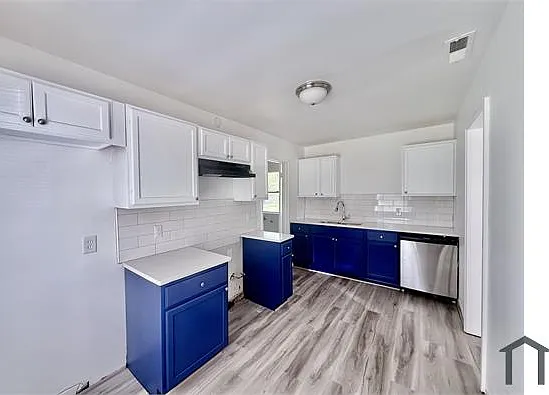 3 bed, 940 sqft, $1,199 — Photo 4