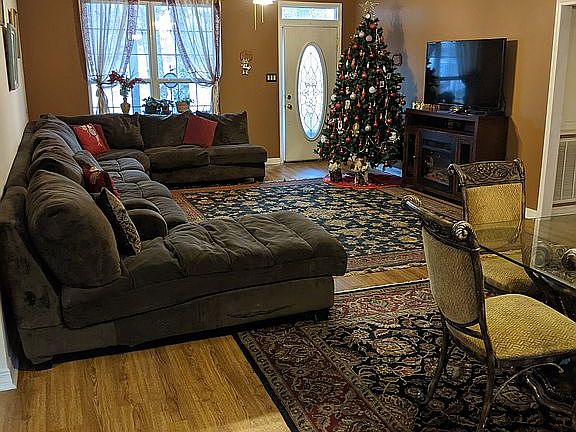 2nd image of 210 Arlington Dr