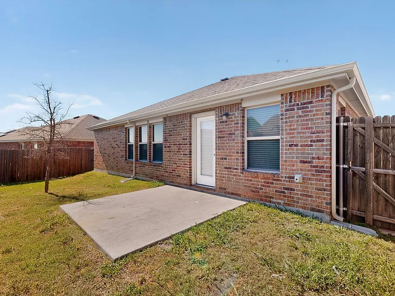 1901 Princeton Ave — Photo 40