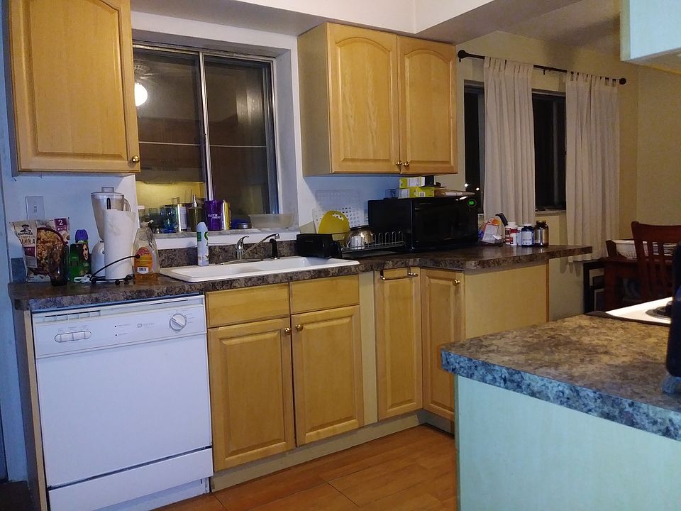 2nd image of 1044 S Charlotte St