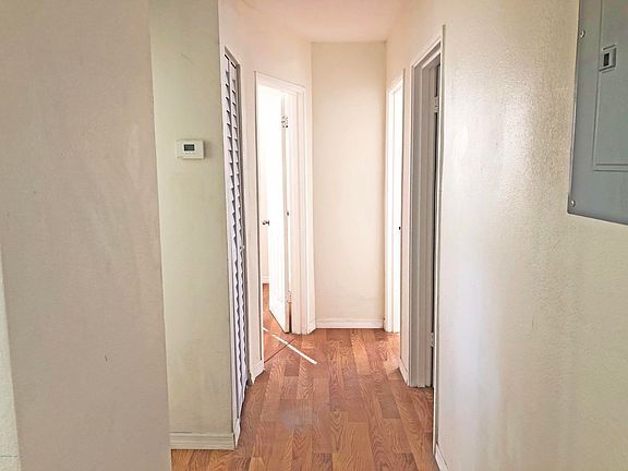5th image of 1830 W 20th St