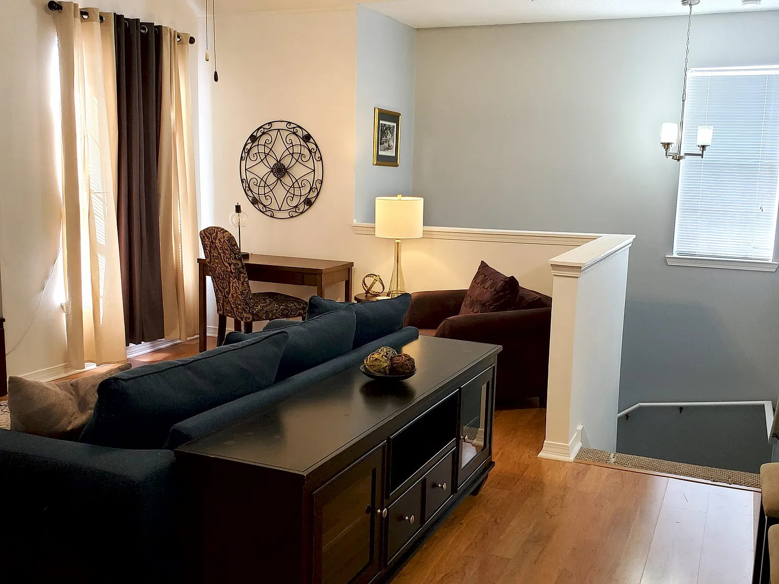 2 bed, 1073 sqft, $1,400 — Photo 3