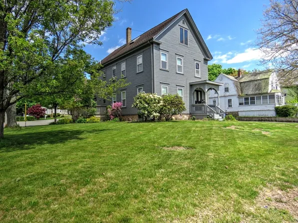 180 Franklin St, Whitman, MA 02382